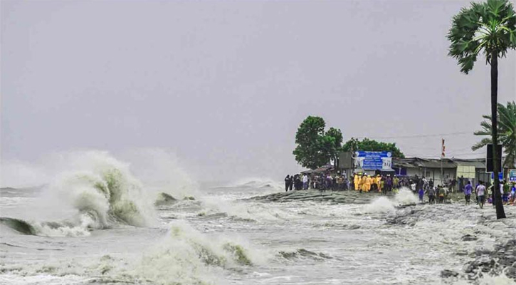 ঘূর্ণিঝড় রিমাল: বরিশালে ৯৩ হাজারের বেশি পুকুর-দিঘী-ঘের ক্ষতিগ্রস্ত